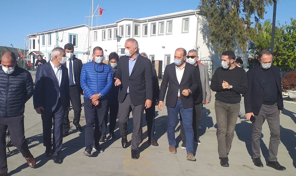 Kültür ve Turizm Bakanı Mehmet Nuri Ersoy "Sığacık Kalesi Hemen Onarılacak" 1 8