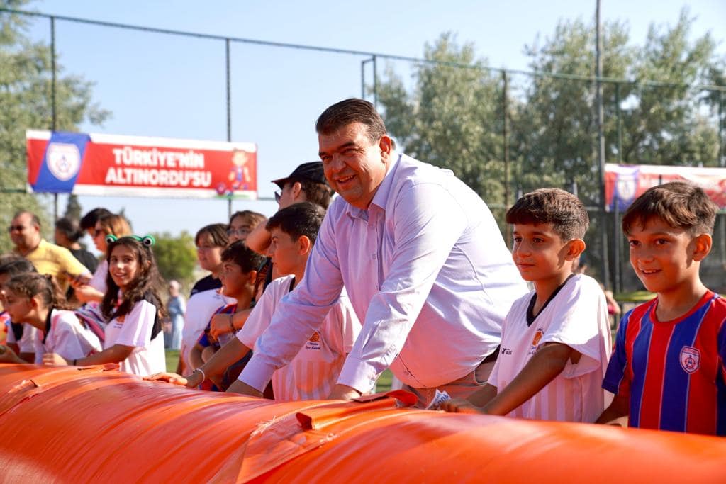 Seferihisar Belediyesi Yaz Spor Okulu Açıldı 2 yaz spor okulu2