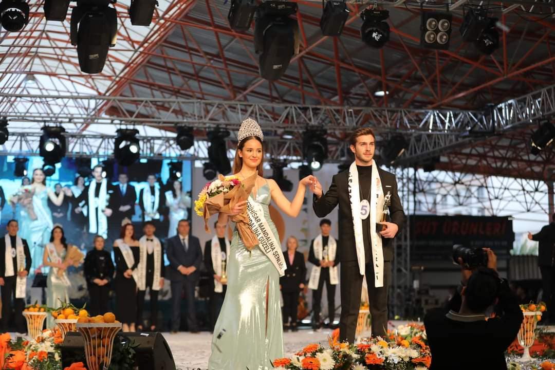 Seferihisar Mandalina Şenliği Coşku İçinde Gerçekleşti 3 FB IMG 1668964741539