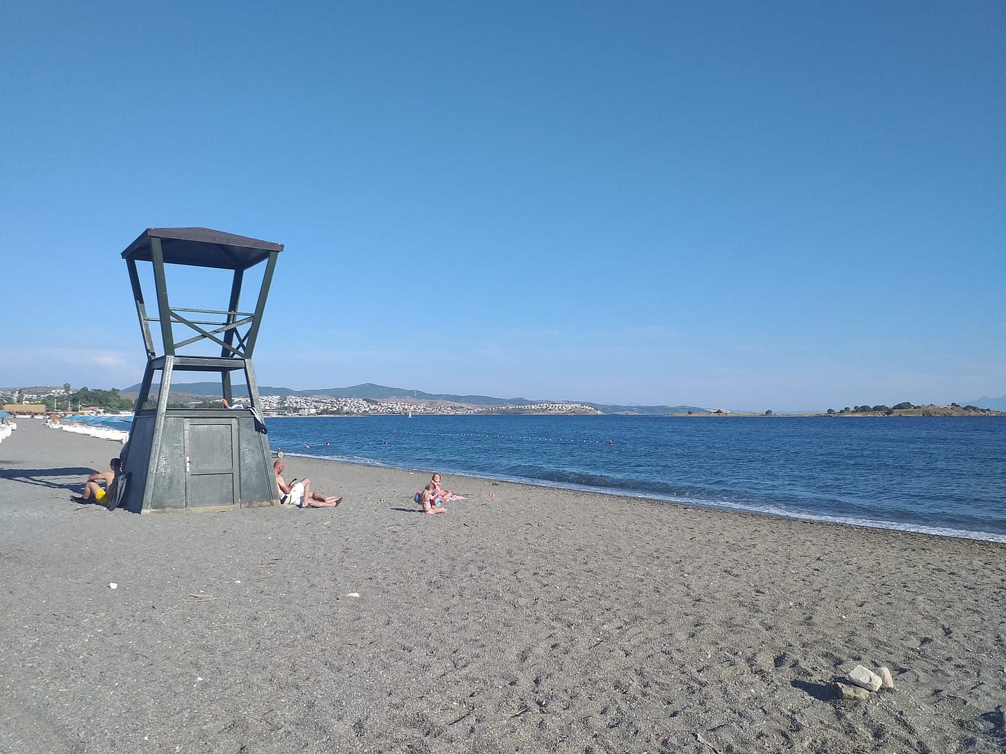 İztur Halk Plajında Kabin ve Tuvaletler İçleracısı Durumda 2 20210613 182132 scaled