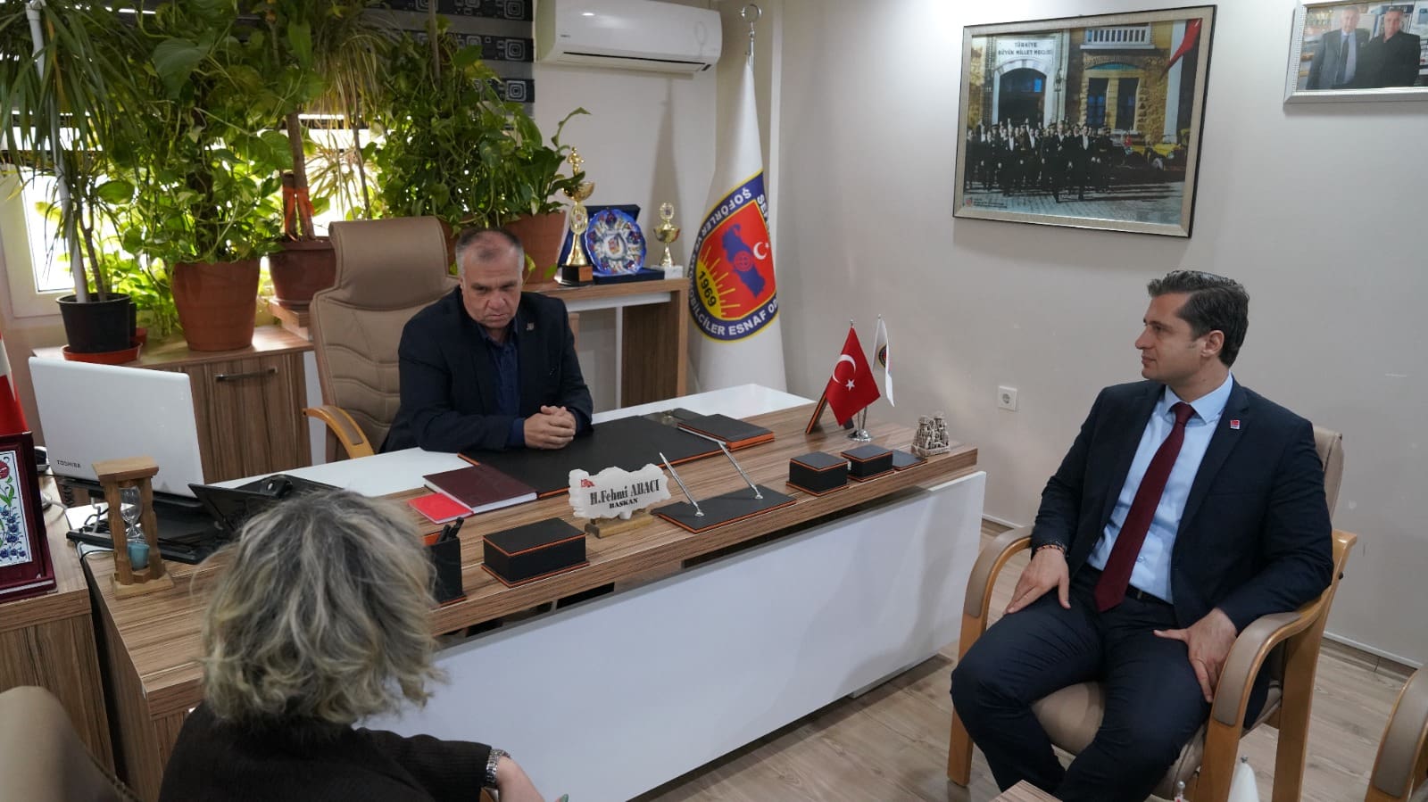 CHP İzmir İl Başkanı Deniz Yücel Seferihisar'da Ziyaretlerde Bulundu 1 IMG 20221108 WA0009