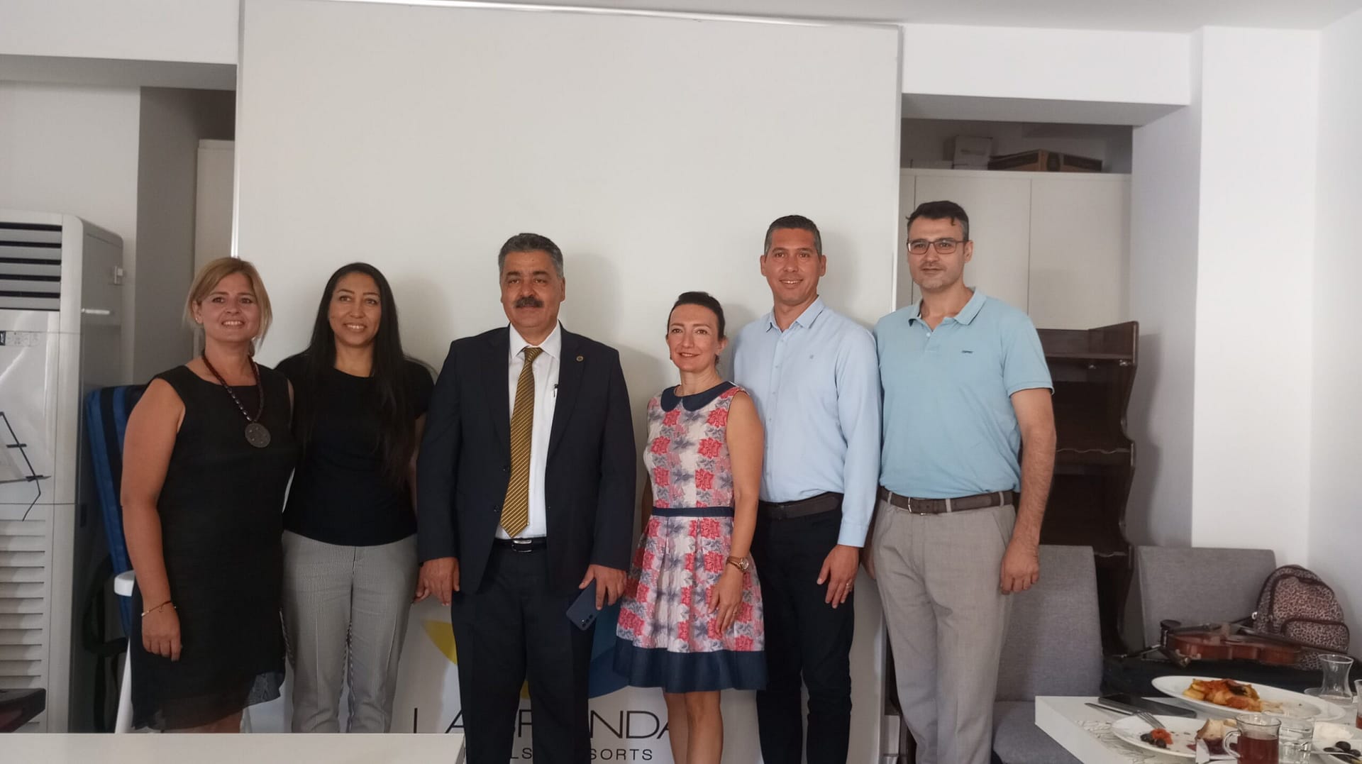 İzmir Valiliği ve Seferihisar İlçe Milli Eğitim Müdürlüğü iş birliğinde gerçekleştirilen projeler değerlendirildi 4 1000124900 scaled