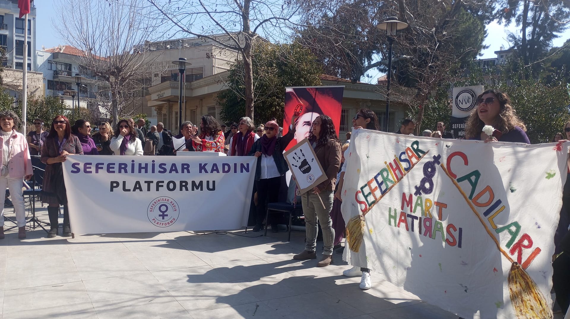 Seferihisar'da 8 Mart Dünya Emekçi Kadınlar Günü Coşkuyla Kutlandı 3 IMG 20250308 132848 1 scaled