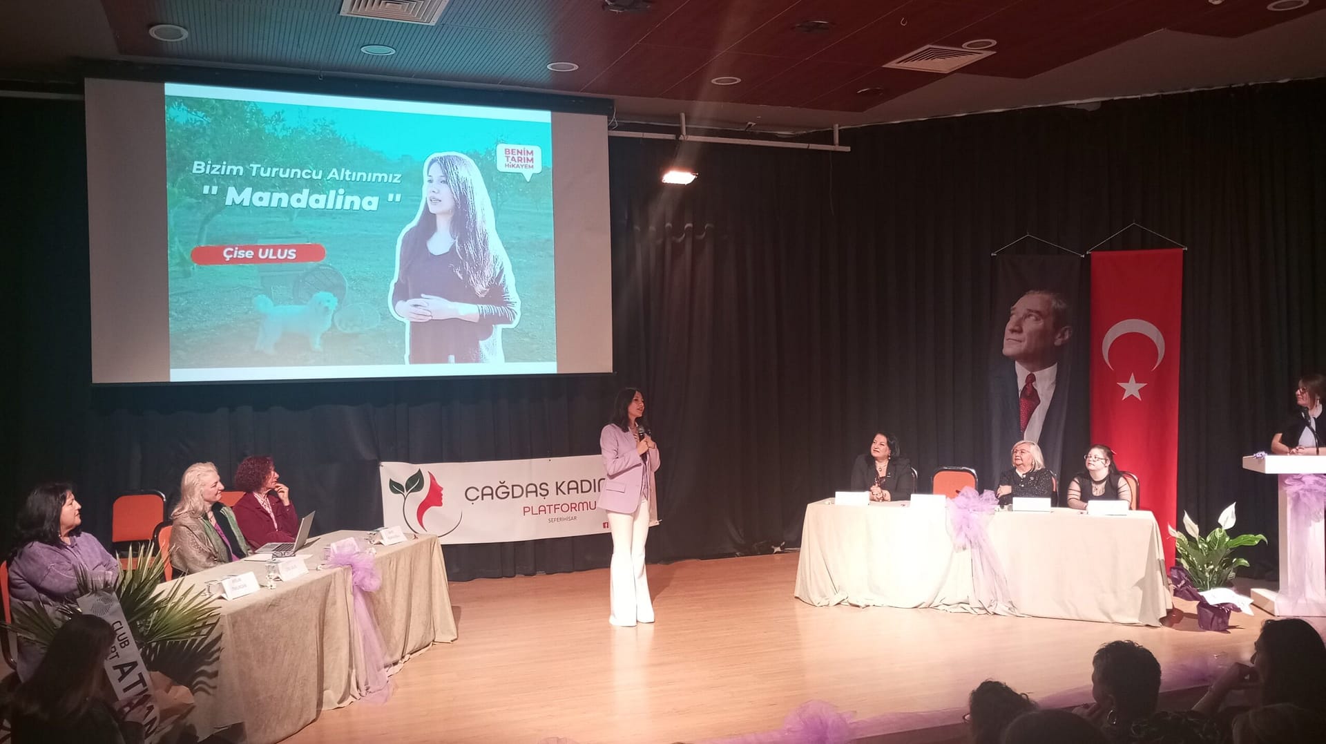 Seferihisar'da 8 Mart Dünya Emekçi Kadınlar Günü Coşkuyla Kutlandı 5 IMG 20250308 143906 scaled