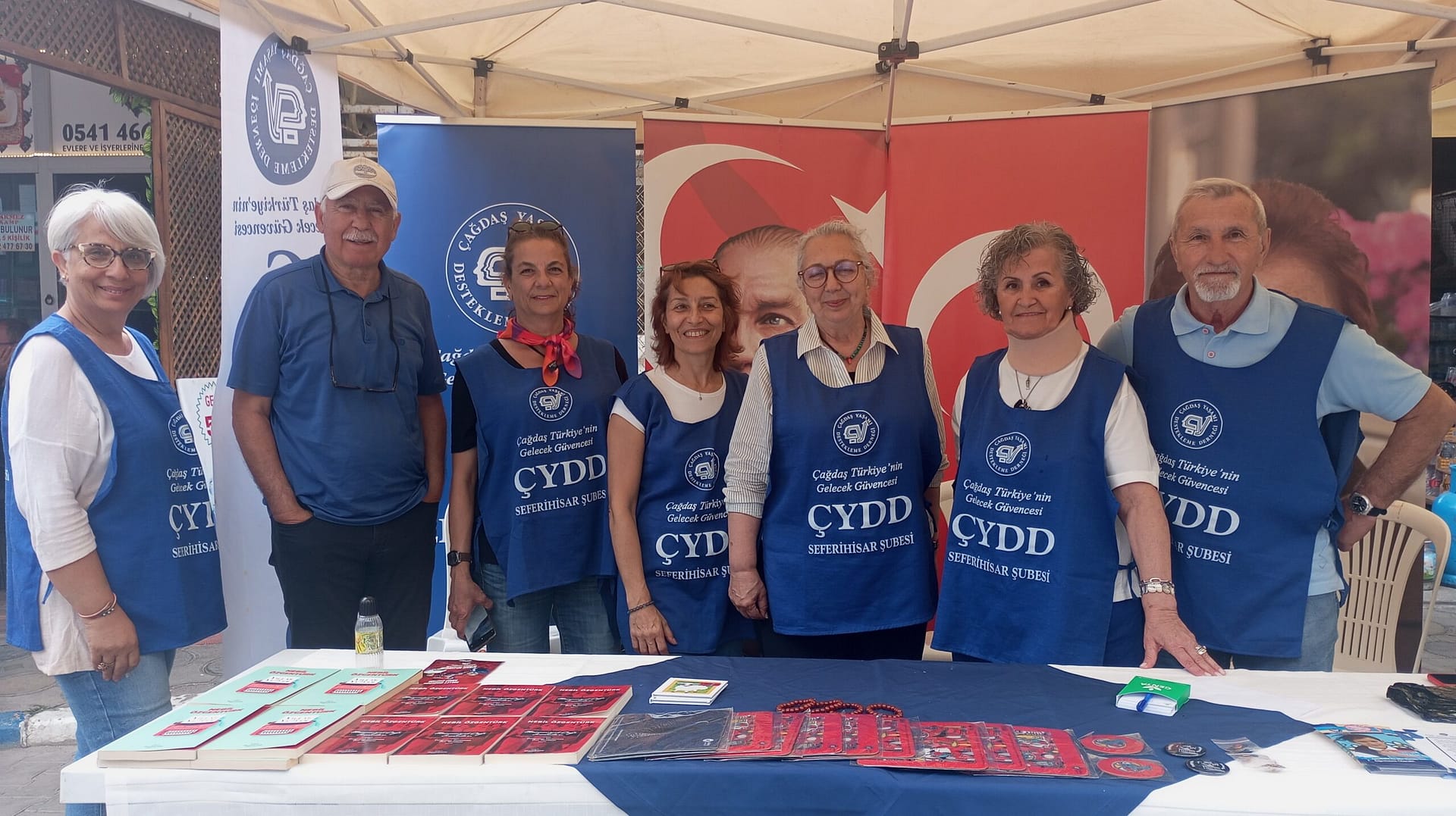 Seferihisar’ın 13. Tohum Takas Şenliği'nde binlerce fide halkla buluştu 10 IMG 20250517 170627 scaled