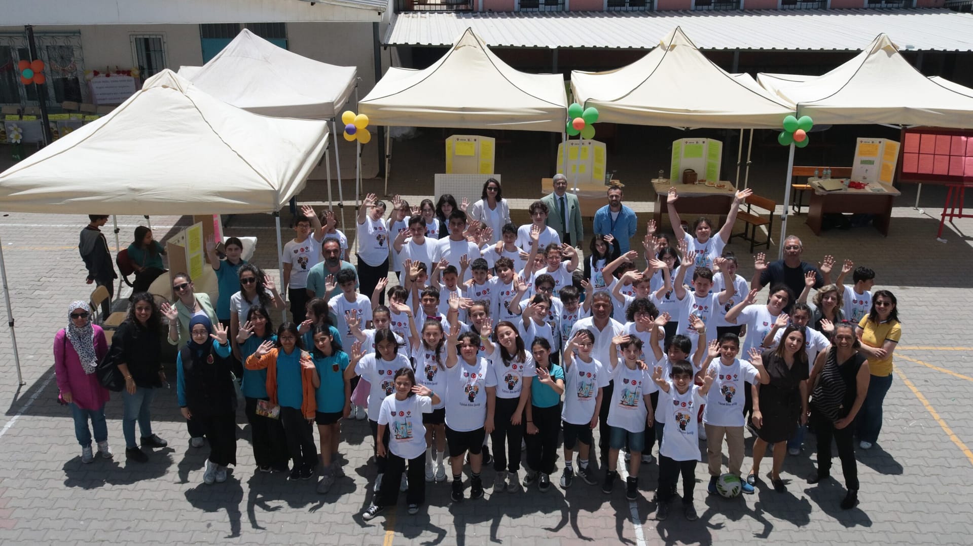 Muharrem Gülpınar öğrencilerinden örnek olacak bilim şenliği 3 SAVE 20250521 143713 scaled