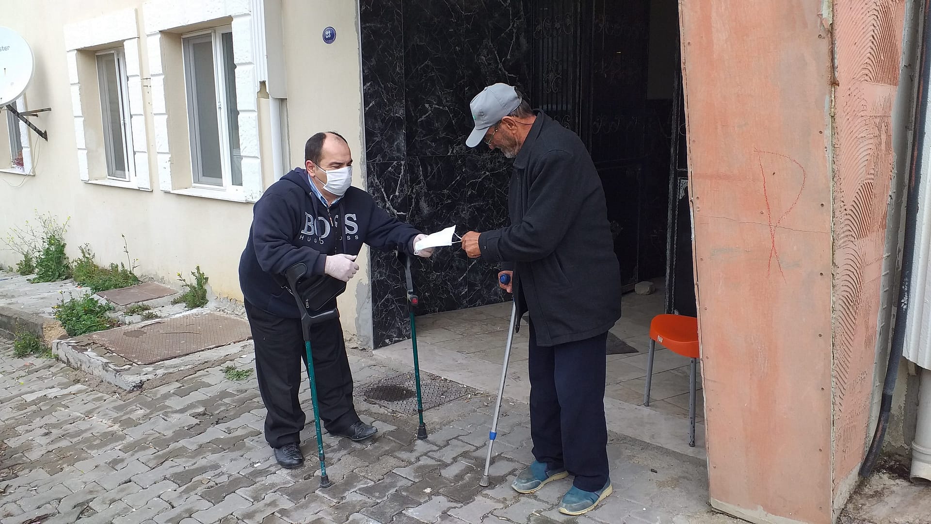 Seferihisar Chp'den Engellilere Maske Destegi 6 20200327 132325 scaled