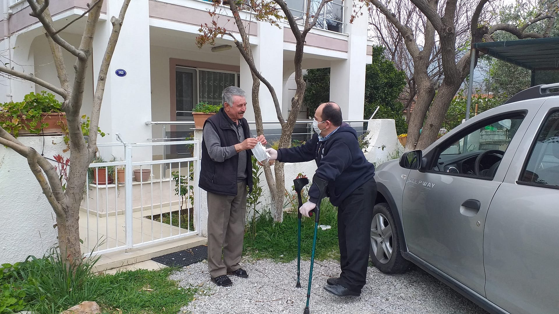 Seferihisar Chp'den Engellilere Maske Destegi 5 20200327 142743 scaled