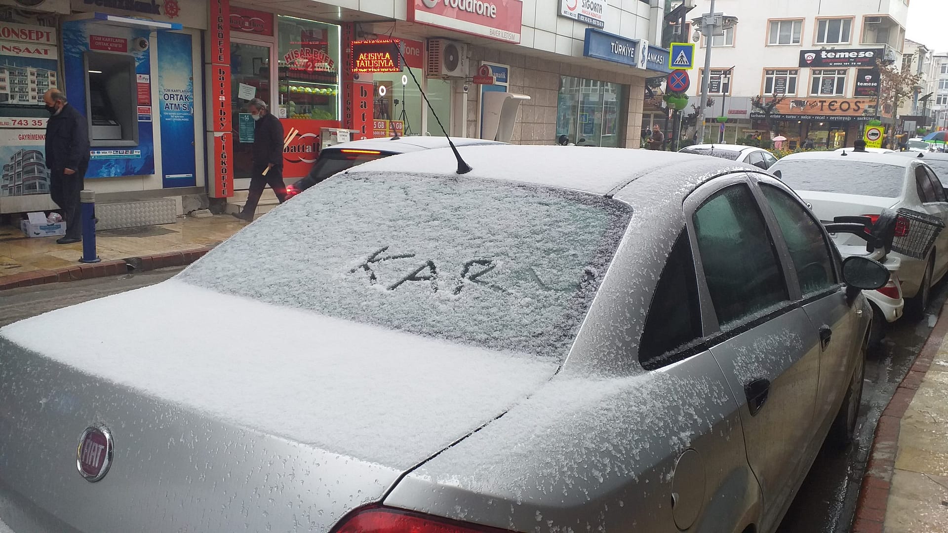 Seferihisar Merkezde Kar Sevinci 1 20210128 140138 scaled