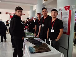 Seferihisarlı gençler, Bilim Şenliği'nde ilgi odağı oldu. 3 WhatsApp Image 2024 04 25 at 13.58.51