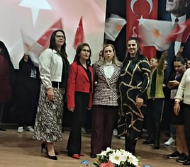 AK Parti Seferihisar'ın Yeni Kadın Kolları Başkanı Çiçek Yiğit oldu 3 WhatsApp Image 2024 11 26 at 15.34.01