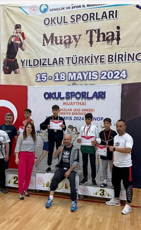 Seferihisar’dan Muhammed Emin Çamcı, Muay Thai Türkiye Birincisi Oldu 1 WhatsApp Image 2024 06 05 at 11.29.51