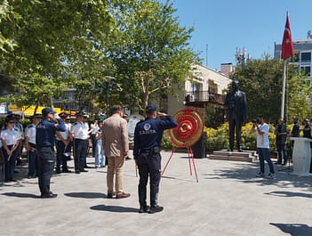 Atatürk'ün Seferihisar' a gelişinin 90. yılı törenle kutlandı 2 WhatsApp Image 2024 04 11 at 14.14.40 scaled