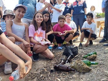 Seferihisar'da Çevre Haftası Kapsamında Plaj Temizliği Gerçekleştirildi 1 WhatsApp Image 2024 06 04 at 13.20.00 scaled