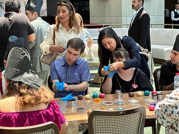 Royal Teos’ta Down Sendromlular Farkındalık Haftası Etkinliği düzenlendi 1 WhatsApp Image 2024 05 30 at 14.16.49 scaled