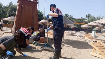 Seferihisar'da Çevre Haftası Kapsamında Plaj Temizliği Gerçekleştirildi 4 WhatsApp Image 2024 06 04 at 14.20.58