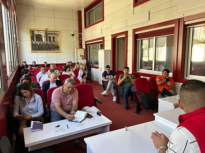 Seferihisar Belediyesi'nde Maaş Promosyonu İşçilerin Yüzünü Güldürdü 2 WhatsApp Image 2024 05 29 at 13.52.02