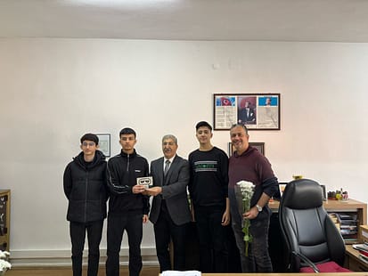 Seferihisar Borsa İstanbul MTAL, Robot Yarışlarında İki Ödülü Birden Aldı 4 IMG 20250311 WA0019