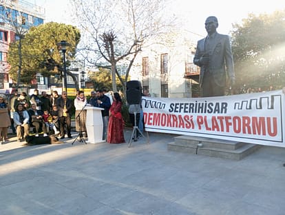 Seferihisar Demokrasi Platformu Nevruz'u Kutladı 2 WhatsApp Image 2024 03 21 at 19.21.54 scaled