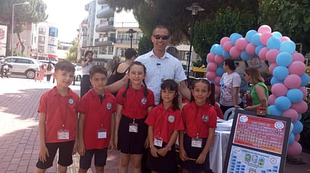 “Küçük Eller Güçlü Kalemler” Projesinin 3. Kitabının İmza Günü Seferihisar’da Gerçekleşti 2 WhatsApp Image 2024 06 13 at 10.32.23