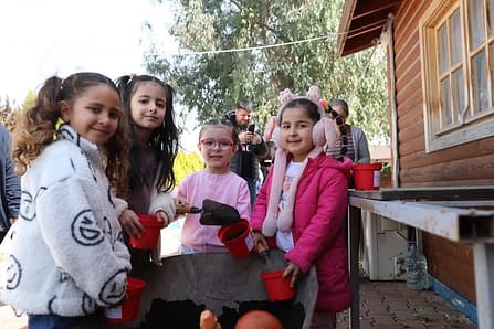 Öğrenciler, Organik Tarım ve Yerel Tohumlar Hakkında Bilgilendirildi 2 FB IMG 1741941660354