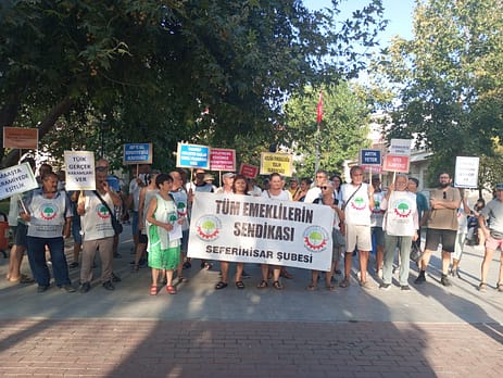 Emekliler ve Düşük Gelirli Çalışanlar, TÜİK'in Enflasyon Hesabına Tepkili 1 WhatsApp Image 2024 07 03 at 19.06.16 1