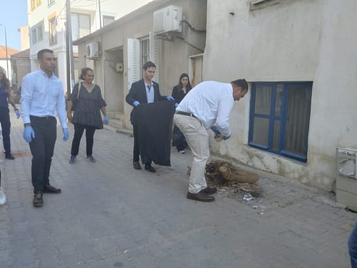 Seferihisar'da Temizlik Seferberliği: "Seferihisar Çiçek Gibi" Etkinliği Gerçekleşti 2 WhatsApp Image 2024 09 27 at 17.54.20 1