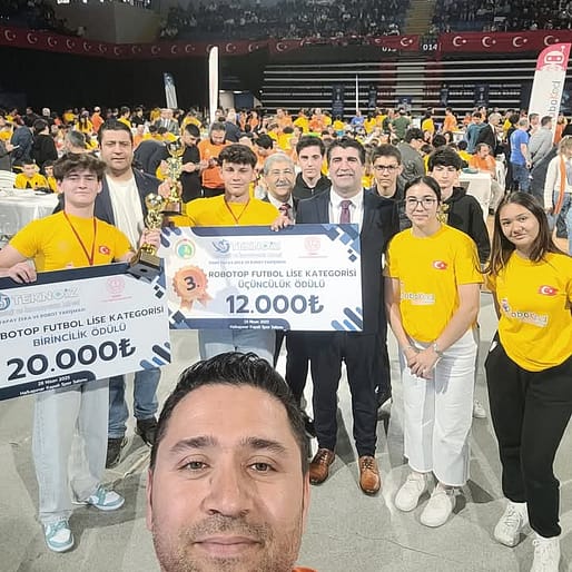 Seferihisar’ın Genç Mucitlerinden İzmir'de Büyük Başarı 2 1746021071021