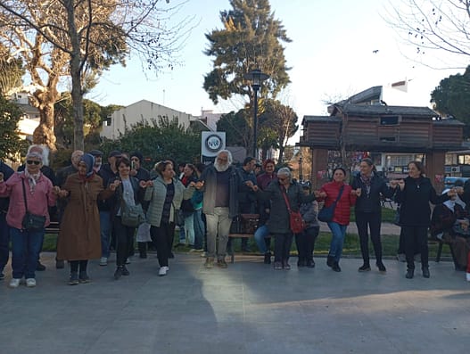 Seferihisar Demokrasi Platformu Nevruz'u Kutladı 1 WhatsApp Image 2024 03 21 at 19.21.54 1 scaled