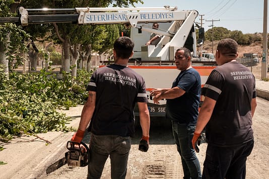 Akarca'da asfalt çalışması başladı 3 akarca cad 3