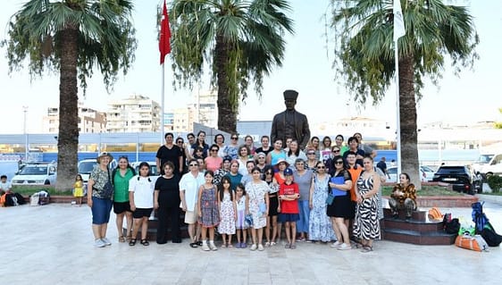 Çiğli Belediyesi'nden Seferihisar'a Deniz Turu Gezisi 1 IMG 7703 740x420 1