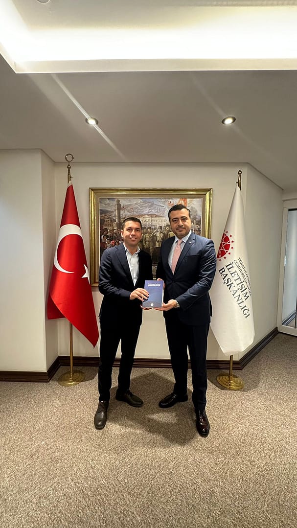 Seferihisar Gazeteciler Cemiyeti İzmir Bölge Müdürlüğü’nü Ziyaret Etti 2 IMG 20241210 WA0004