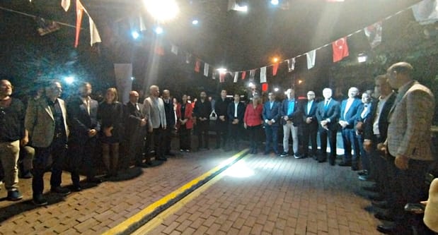 Seferihisar’da 101. Yıl Coşkusu: Belediye Meclis Üyeleri Gençliğe Hitabe’yi Birlikte Okudu 2 WhatsApp Image 2024 10 29 at 20.14.14