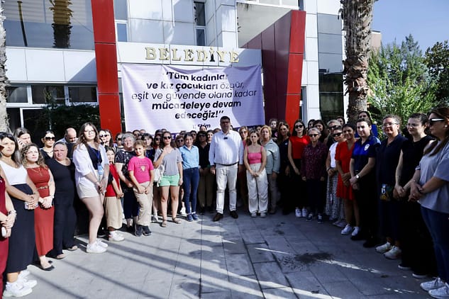 Seferihisar Belediyesi Kız Çocukları Gününde Basın Açıklaması Gerçekleştirdi 1 WhatsApp Image 2024 10 12 at 12.54.10