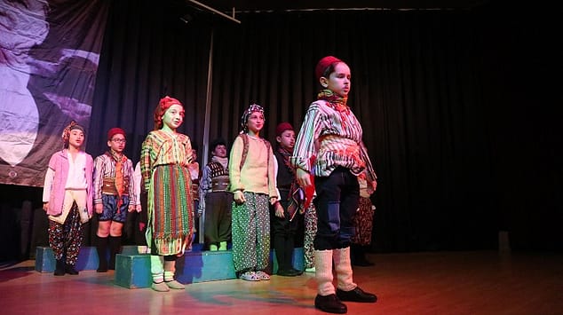 M.İzdal Öğrencileri Kuvayi Milliye Destanını bir daha yazdı 3 XIMG 1609