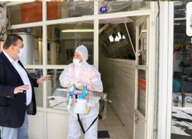 Berber ve Kuaförler Dezenfekte Ediliyor 1 20200508 171030