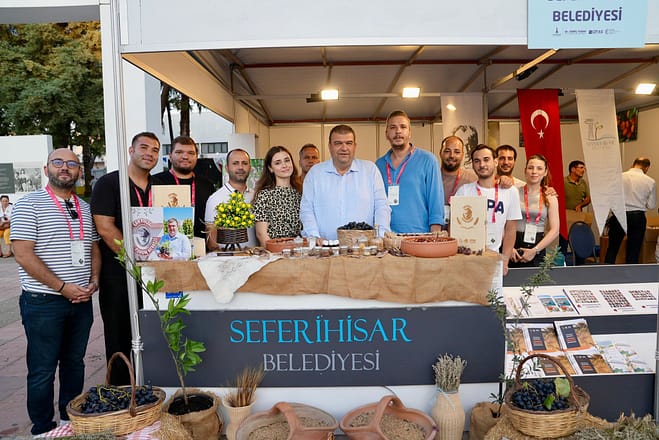 Fuar’da Seferihisar’a büyük ilgi; Seferihisar Belediyesi standı göz doldurdu 1 izmir fuar belediye stand