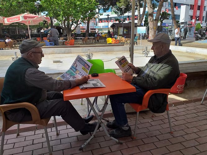 GazettEge'nin yeni sayısı okurlarımız ile buluştu 6 60153964 142090490229949 2578043296106414080 n