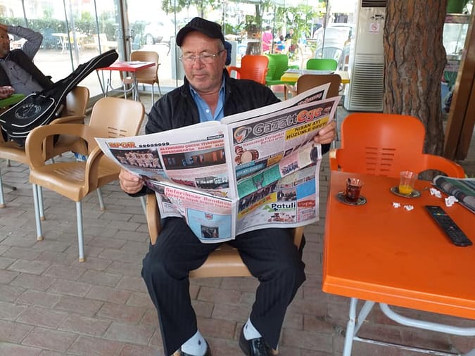 GazettEge'nin yeni sayısı okurlarımız ile buluştu 3 59853529 142090460229952 2133372047617687552 n