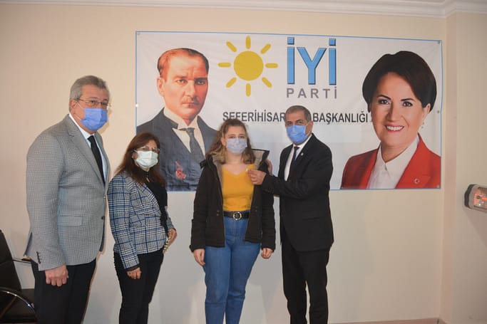 İyi Parti İzmir İl Başkanı Hüsmen Kırkpınar Seferihisar'ı ziyaret etti 1 c80f5229 42d8 433f 9396 35716efe271a