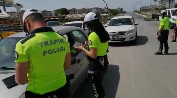 Trafik Haftası Kontrol Noktasında Kutlandı 1 20210505 174139