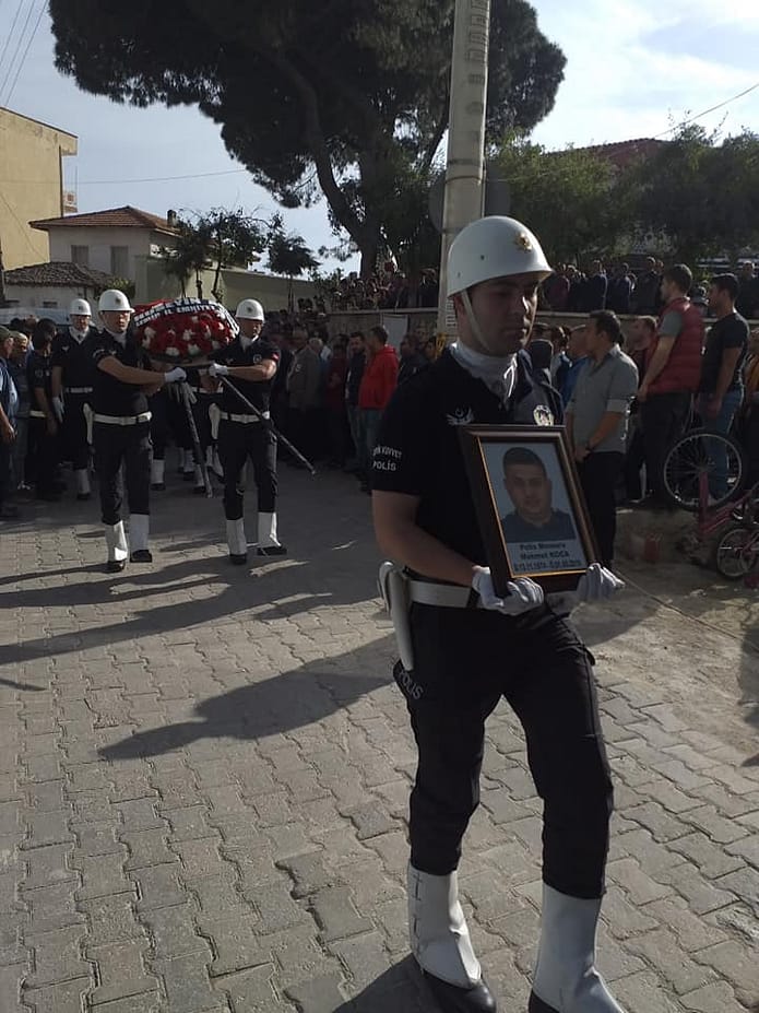 Polis Memuru Mehmet Koca Gözyaşları ile Uğurlandı 1 58654653 140412903731041 2242280641443921920 n