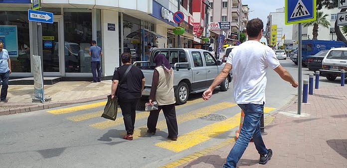 Seferihisar'da yayaya öncelik yüzde 10'da kaldı 5 61601455 147126989726299 3266361416457650176 n