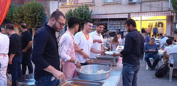 Seferihisar Ak Parti Geleneksel Merkez İftarını Gerçekleştirdi. 1 61520027 148607296244935 7193293020697985024 n