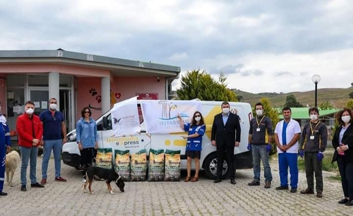 Seferihisar Sokak Hayvanları Barınağına 1 Ton Mama Desteği 1 20200430 183857