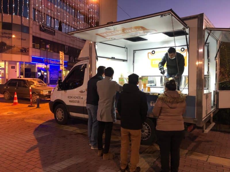 Seferihisar Belediyesi'nden Sıcak Çorba İkramı 1 IMG 20230103 WA0001