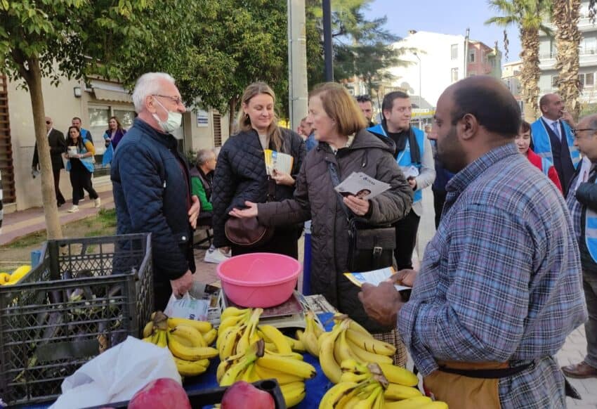 Deva Partisi Seferihisar'da Ziyaretler Gerçekleştirdi 3 IMG 20221209 222347 e1670613919799